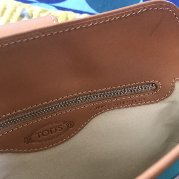 Tod’s Shoulder bag! - Picture 15 of 17